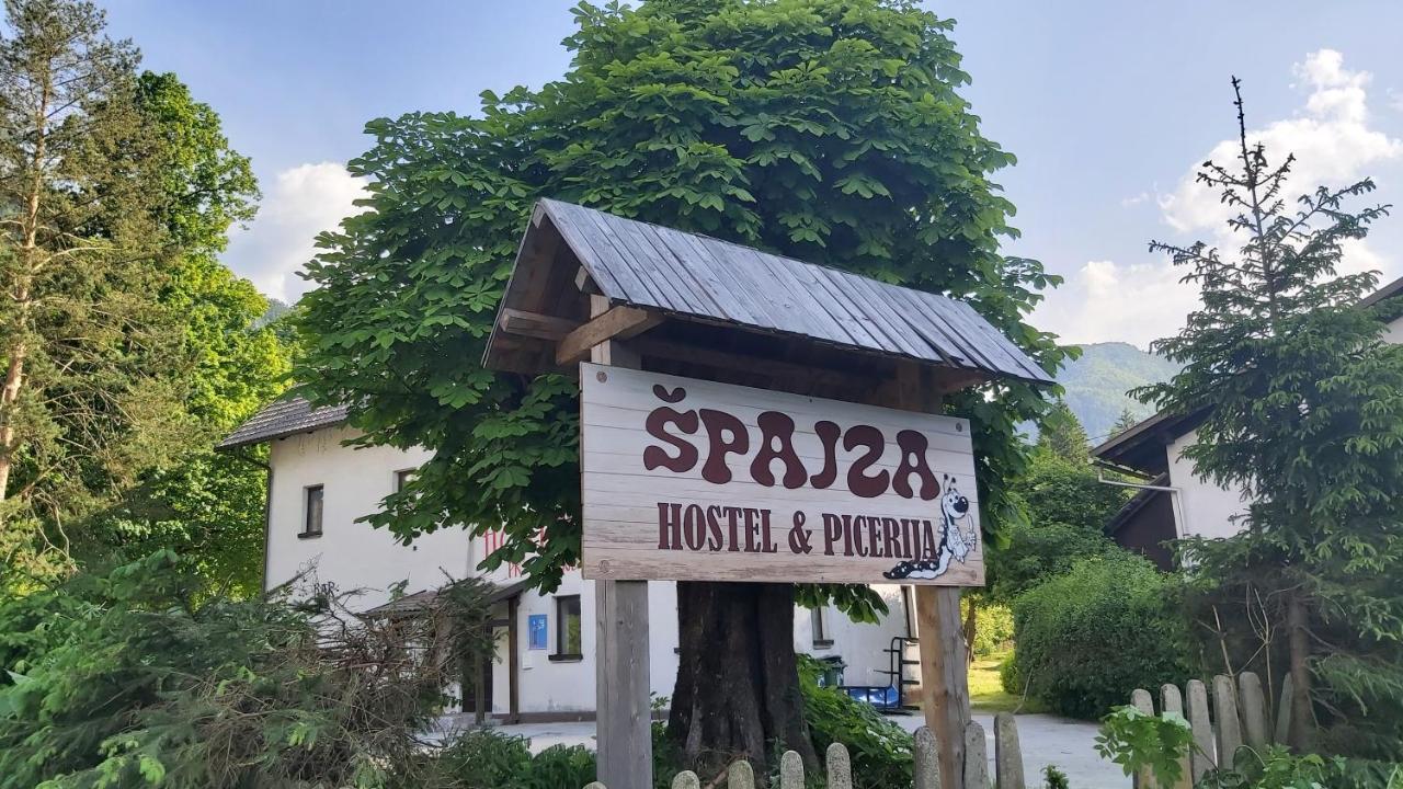 Hostel In Picerija Spajza Mojstrana Kültér fotó
