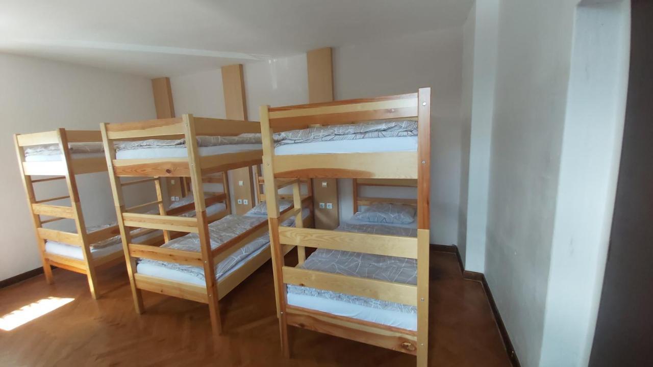 Hostel In Picerija Spajza Mojstrana Kültér fotó
