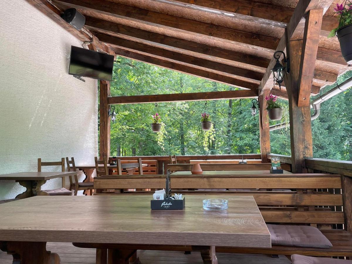 Hostel In Picerija Spajza Mojstrana Kültér fotó