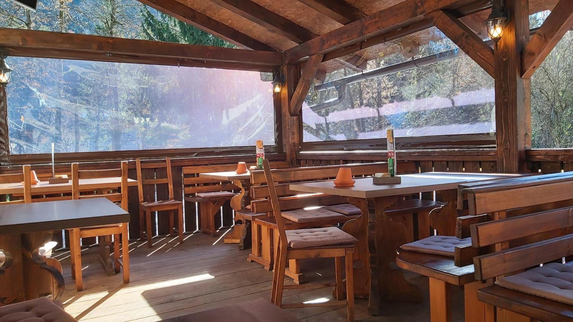 Hostel In Picerija Spajza Mojstrana Kültér fotó